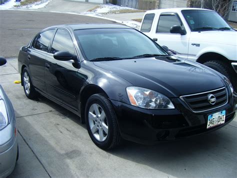 Including destination charge, it arrives with a Manufacturer&39;s Suggested Retail Price (MSRP) of. . 02 nissan altima